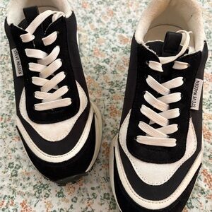 Steve Madden Diversion sneaker